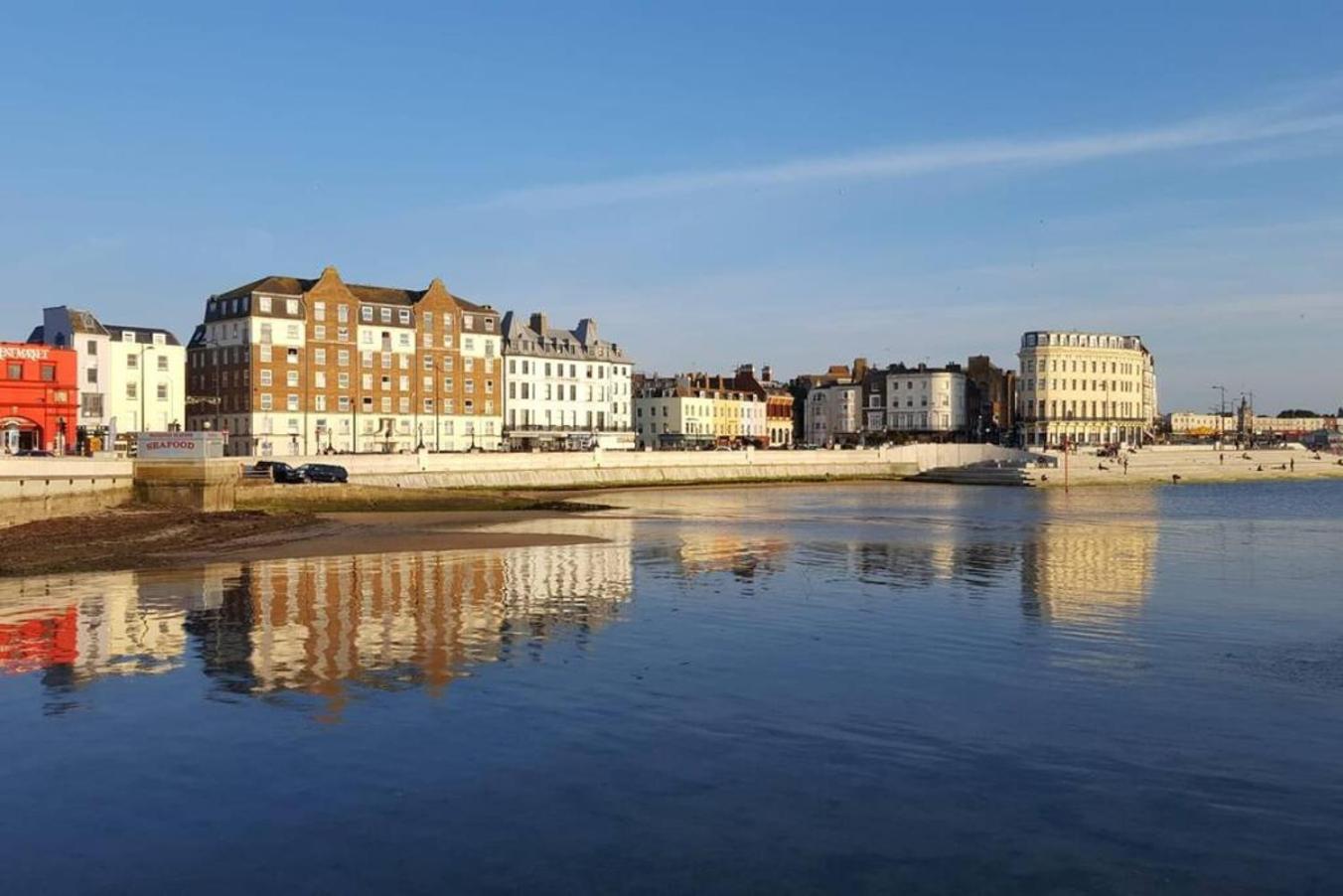 Captain's Quarters - Stunning Sea Views * Margate
